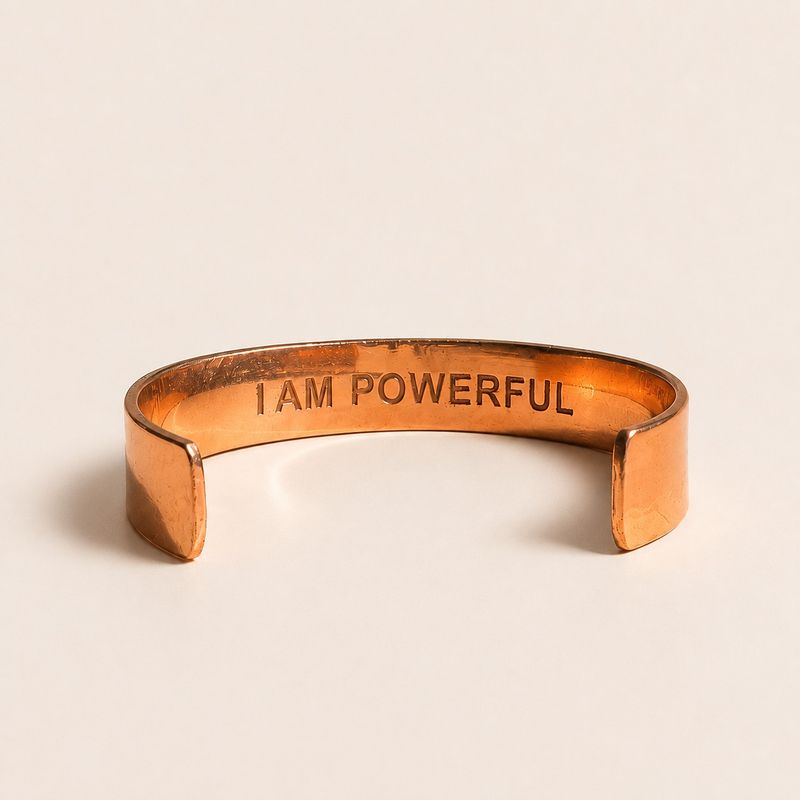 Pulseras de cobre macizo con grabados de afirmaciones (varias)