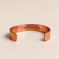 Pulseras de cobre macizo con grabados de afirmaciones (varias)