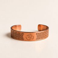 Pulseras de cobre macizo con grabados de afirmaciones (varias)