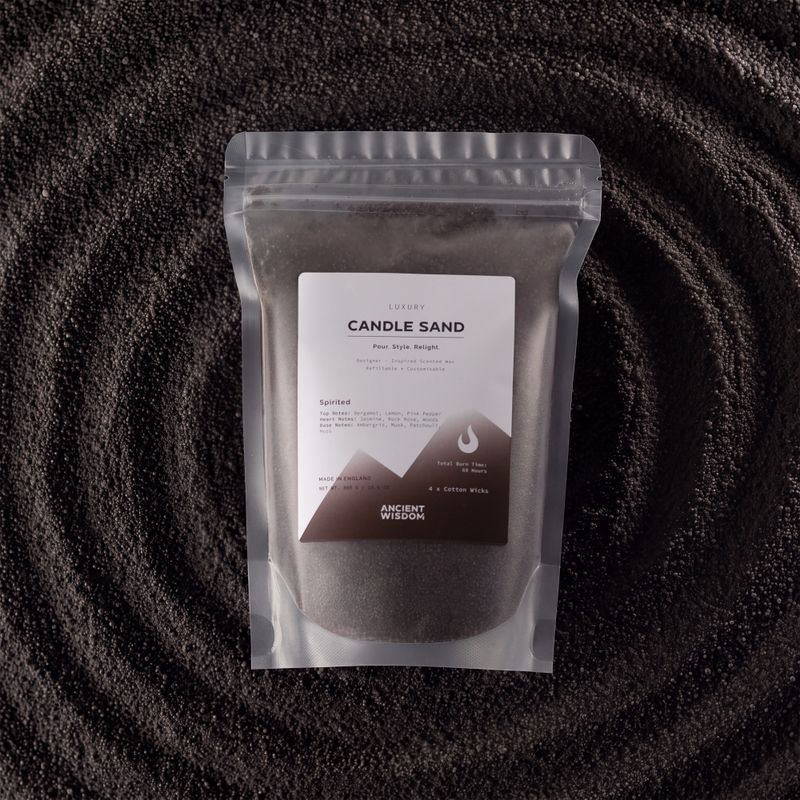 Vela perfumada color arena - Negro - Con espíritu - 300g