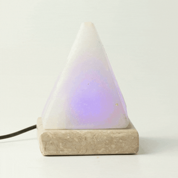 Lámpara de sal USB en pirámide blanca de calidad - 9 cm (multicolor)