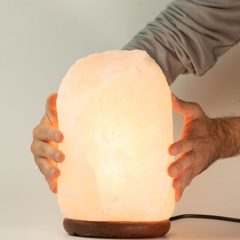 Lámpara de sal del Himalaya de roca cristalina - y base aprox. 8-10 kg