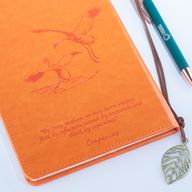 Cuaderno de Intenciones - Pantalla LCD de Limpieza - Efecto Cuero Naranja - Hoja de Latón - 80 Hojas