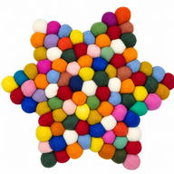 Alfombra central de estrella de bolas de fieltro - 38x18cm multicolor