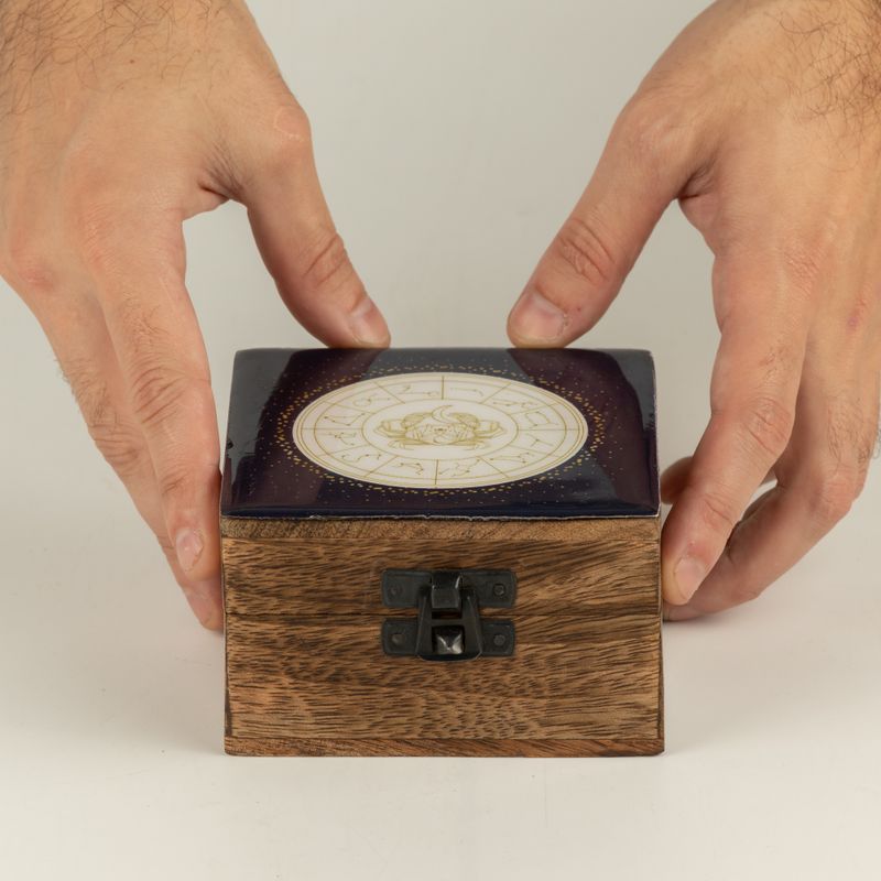 Caja pequeña esmaltada - Cáncer