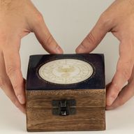 Caja pequeña esmaltada - Escorpio