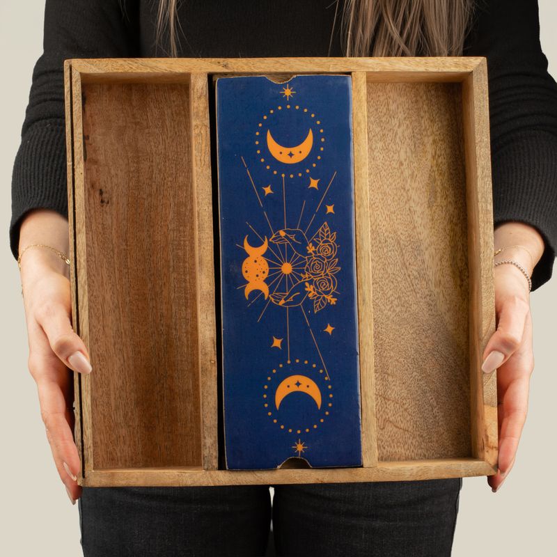 Bandeja de tarot con fases lunares en azul y soporte para cartas