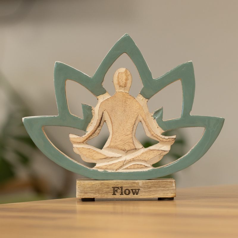 Figura de madera de mujer haciendo yoga - Flor de loto - Verde azulado - Flow