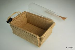 Caja de Regalo Plana Grande de 18 x 12 x 6 cm
