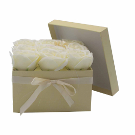 Caja de Regalo - Flor de Jabón  9 Rosas Crema - cuadrado