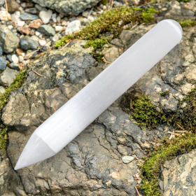 Varita de selenita - 16 cm (Ambos extremos punta)