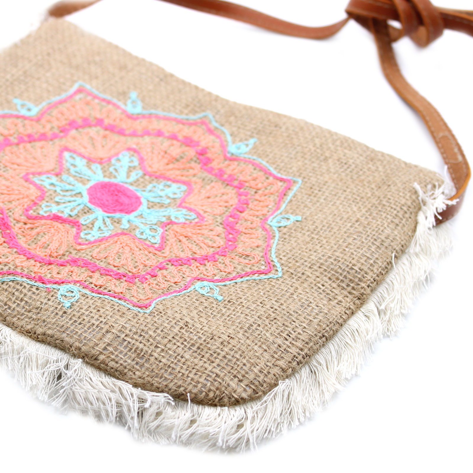 Bolso con Flecos de Yute AW Artisan