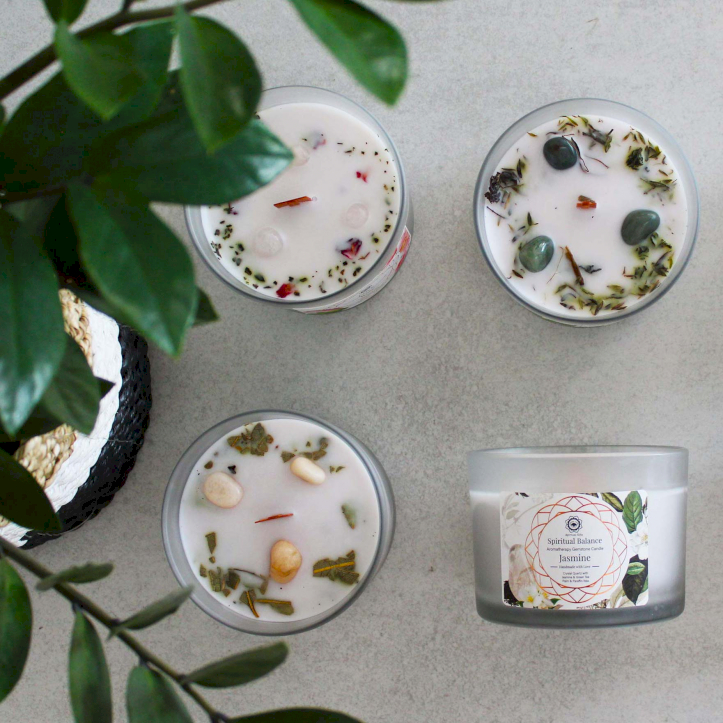  Velas Perfumadas con Piedras Preciosas
