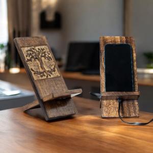 Soportes de telefono en madera para impulsar tus ventas online