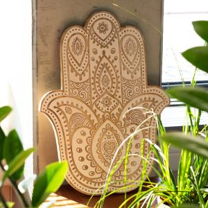 Placa decorativa hamsa para impulsar tus ventas online