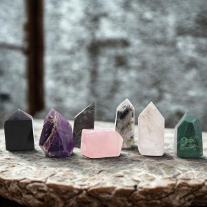 Obeliscos de piedra natural para revender en tu tienda online