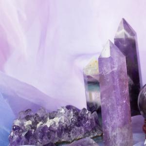 Obeliscos de piedra en tendencia para potenciar tus ventas online